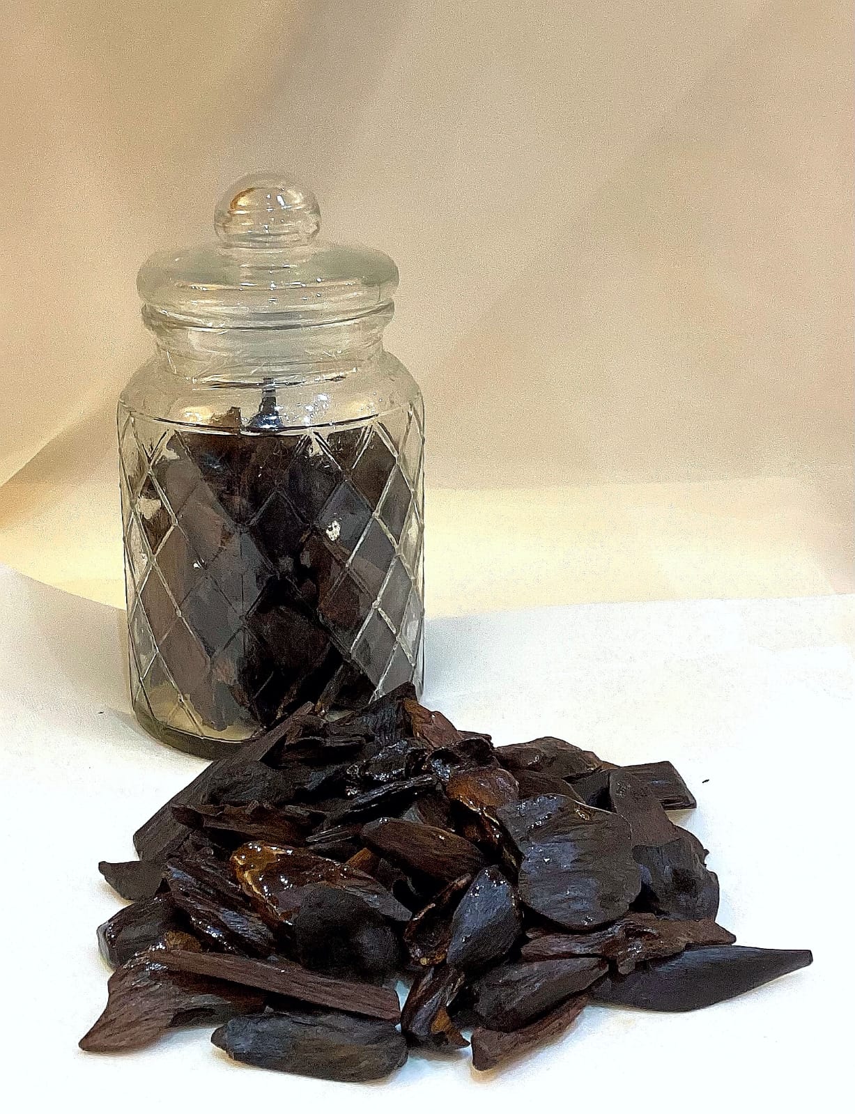 Oud amber borni